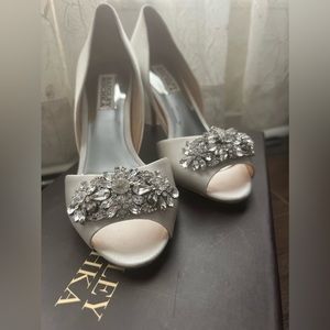 Badgley Mischka white satin Kaden heels
